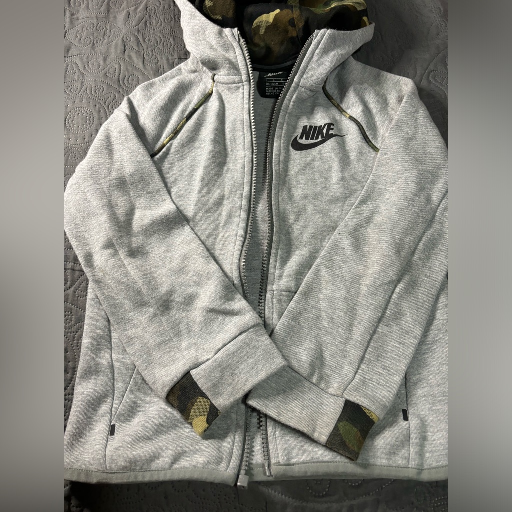 Nike Tec Sweater